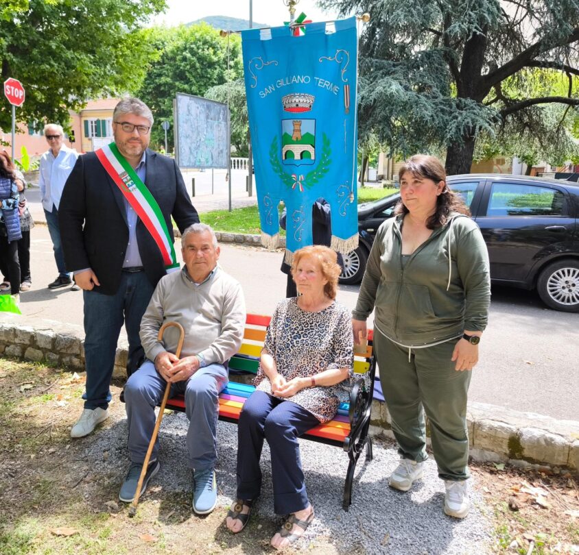 In ricordo di Monica Mancioppi: a San Giuliano intitolata una panchina ...
